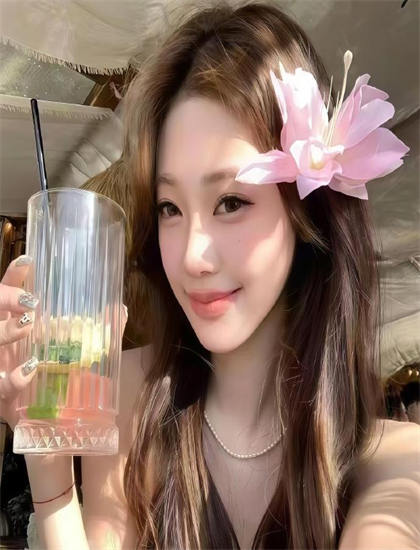 欣赏全攻略：《航母风云》的欣赏精湛的表演艺术 助你获得观影乐趣